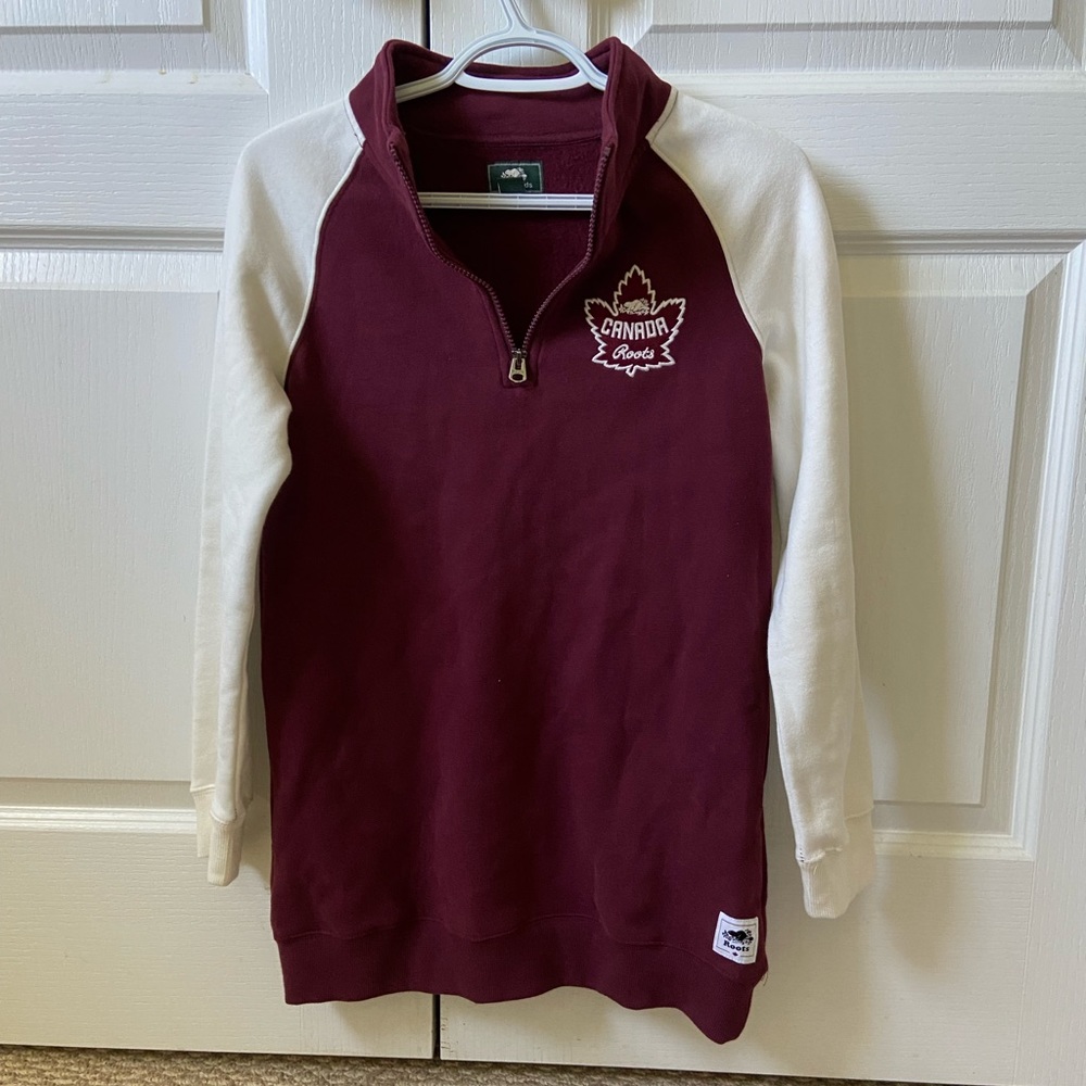 Roots size xl kids long collared half zip burgundy and white sweater